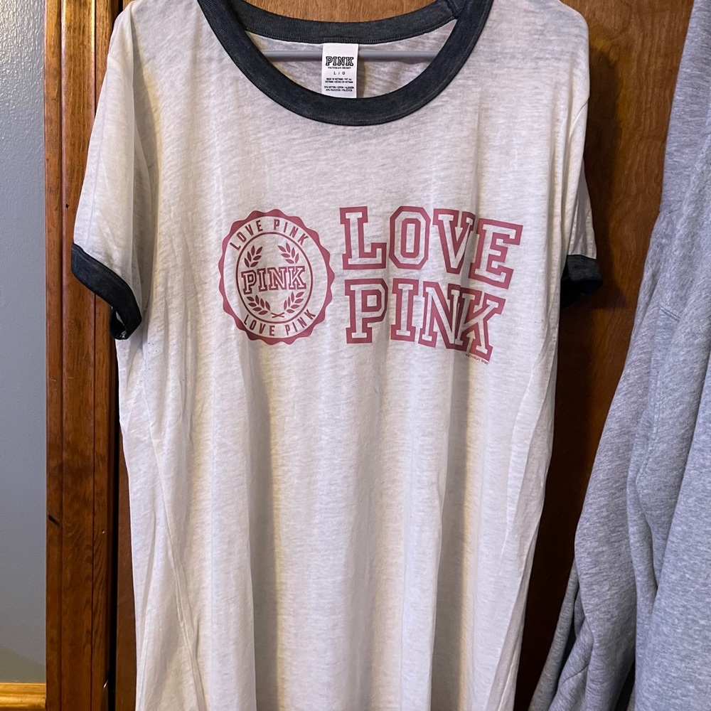 love pink tee